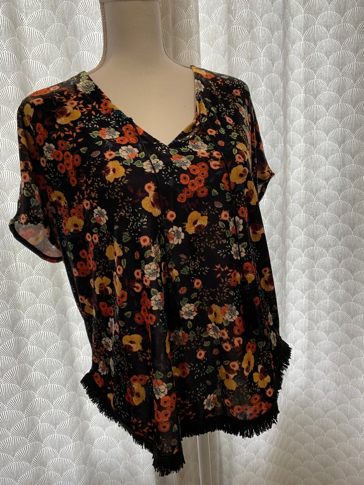 T-shirt effet velours à fleurs – Taille M