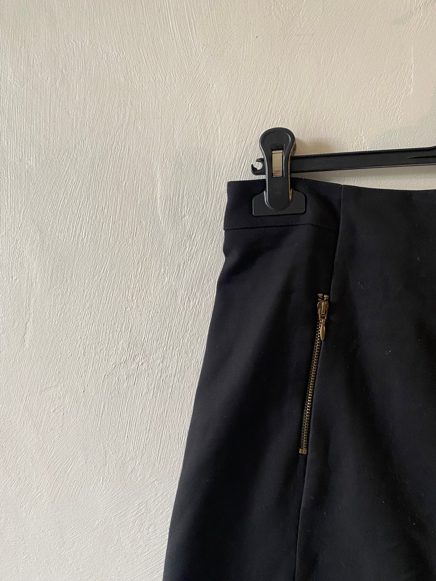 Jupe crayon courte noire – Zip doré – Camaïeu – Taille 38