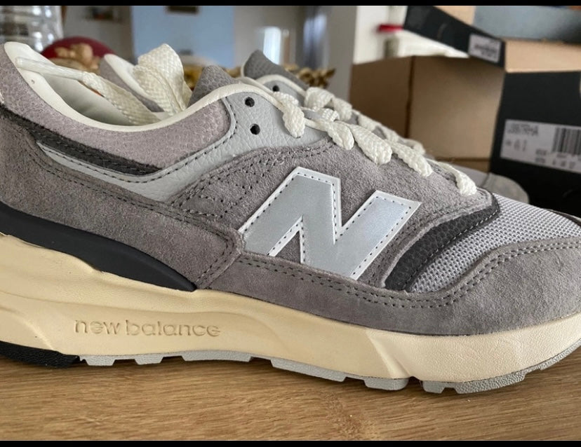 New Balance grises – Taille 37 – neuves avec boîte