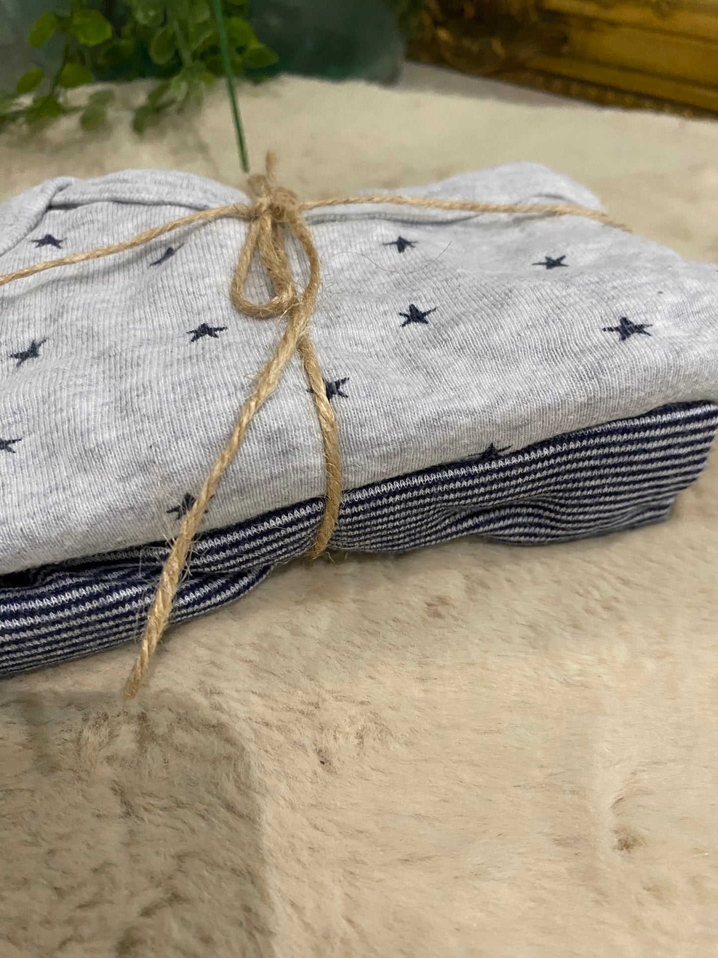 Lot de 2 bodies bébé gris – Manches longues – 9 mois – KIABI