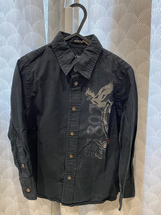 Chemise noire – 4 ans