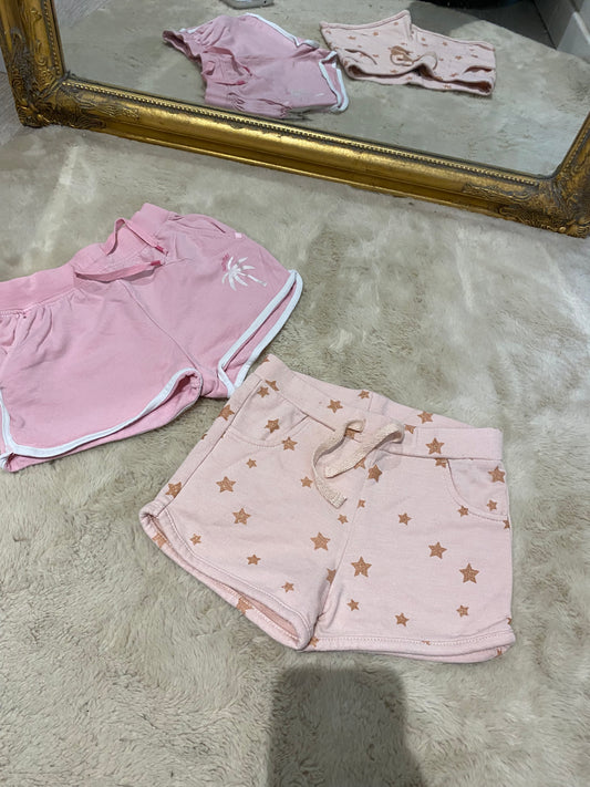 🎀 Lot 2 shorts roses effet jogging – Kiabi – 4 ans