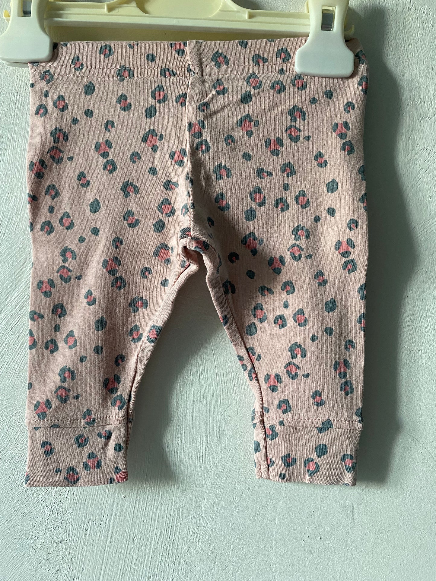 Legging rose motif léopard Kiabi - 6 mois (67-69 cm)