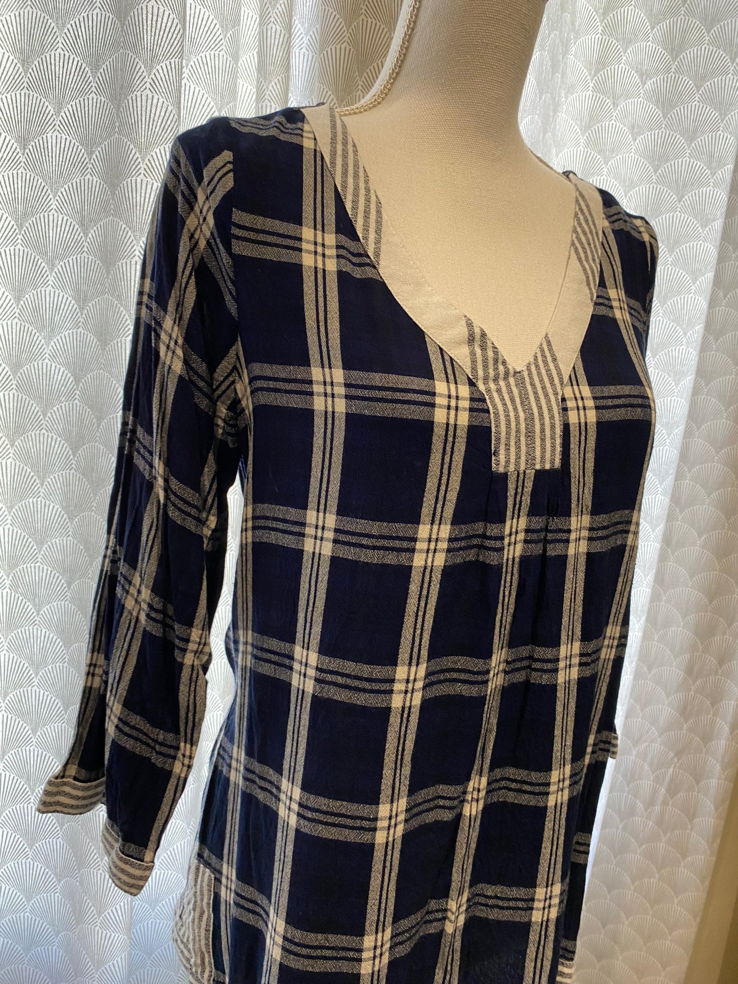 💙🤍 Blouse à carreaux bleus et blancs – Super U – taille 38
