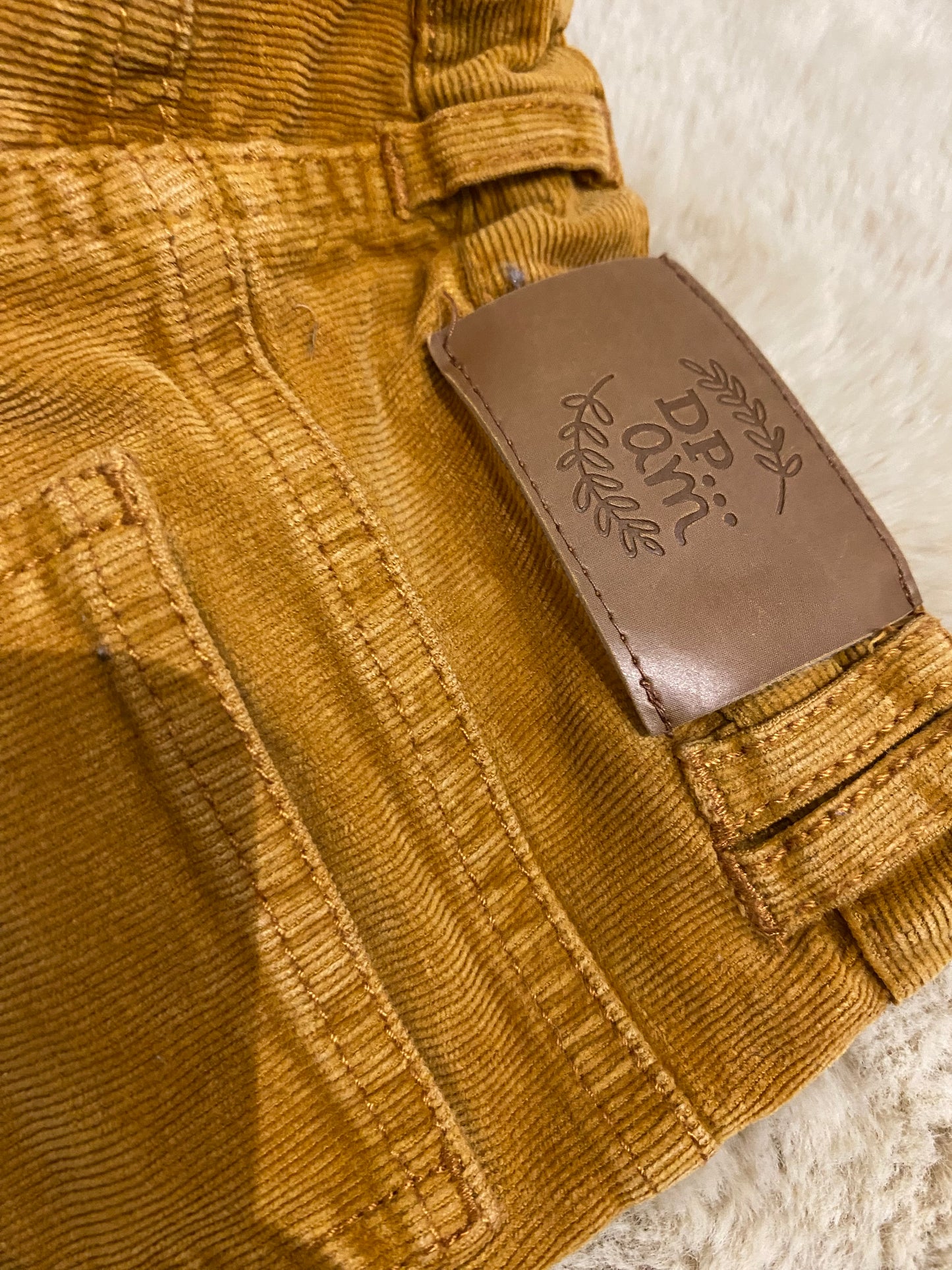 Pantalon velours moutarde – DPAM – 6 ans 🍁✨