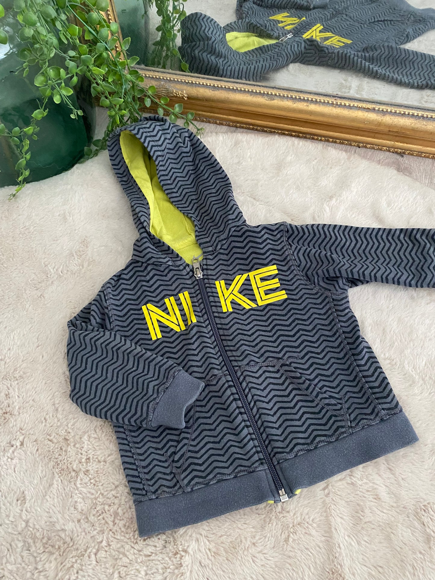 Gilet gris et vert – Nike – 9-12 mois