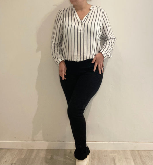 Jean slim élastiqué – taille 42 (taille petit)