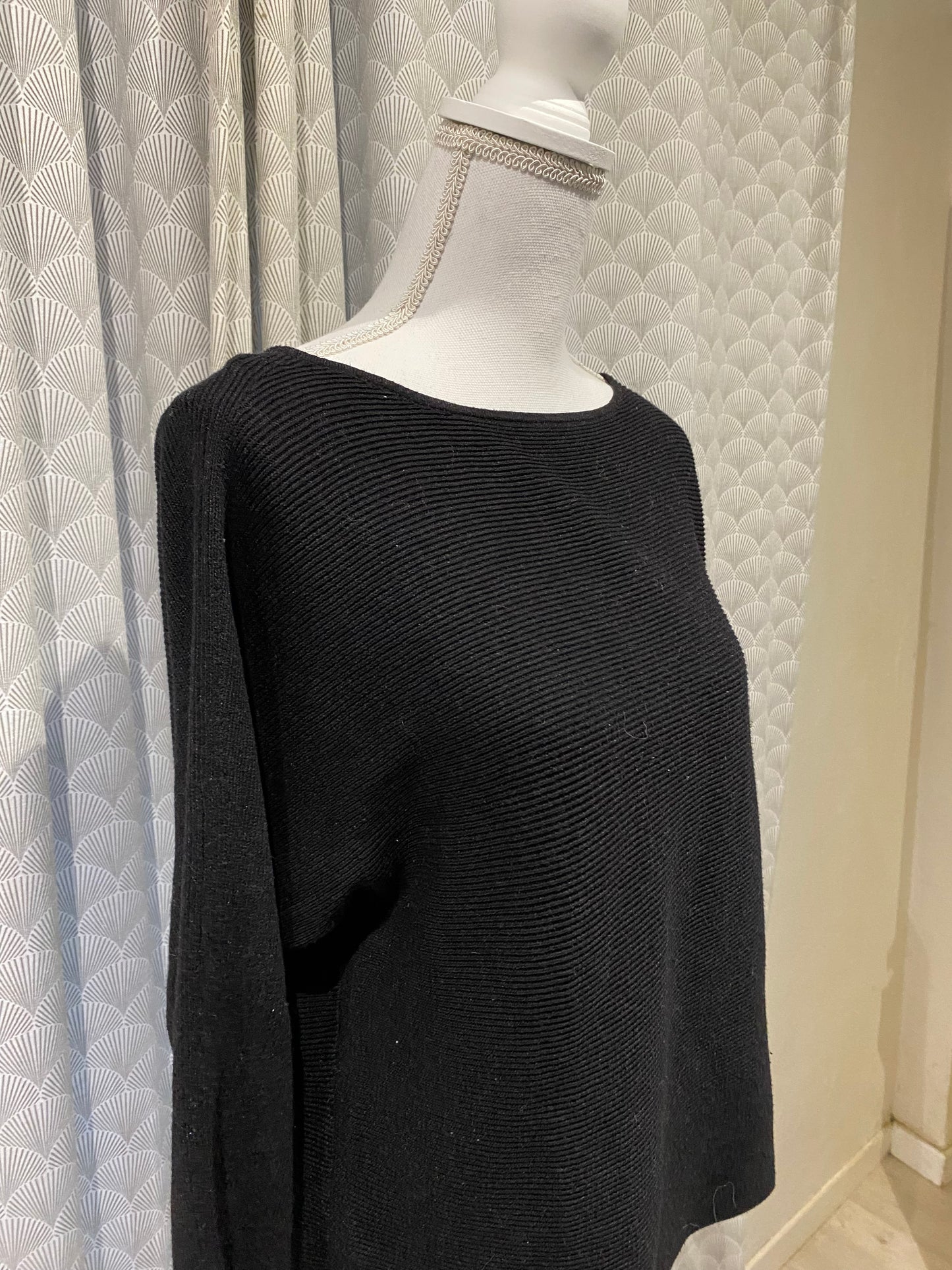 Pull noir effet texturé – H&M – M