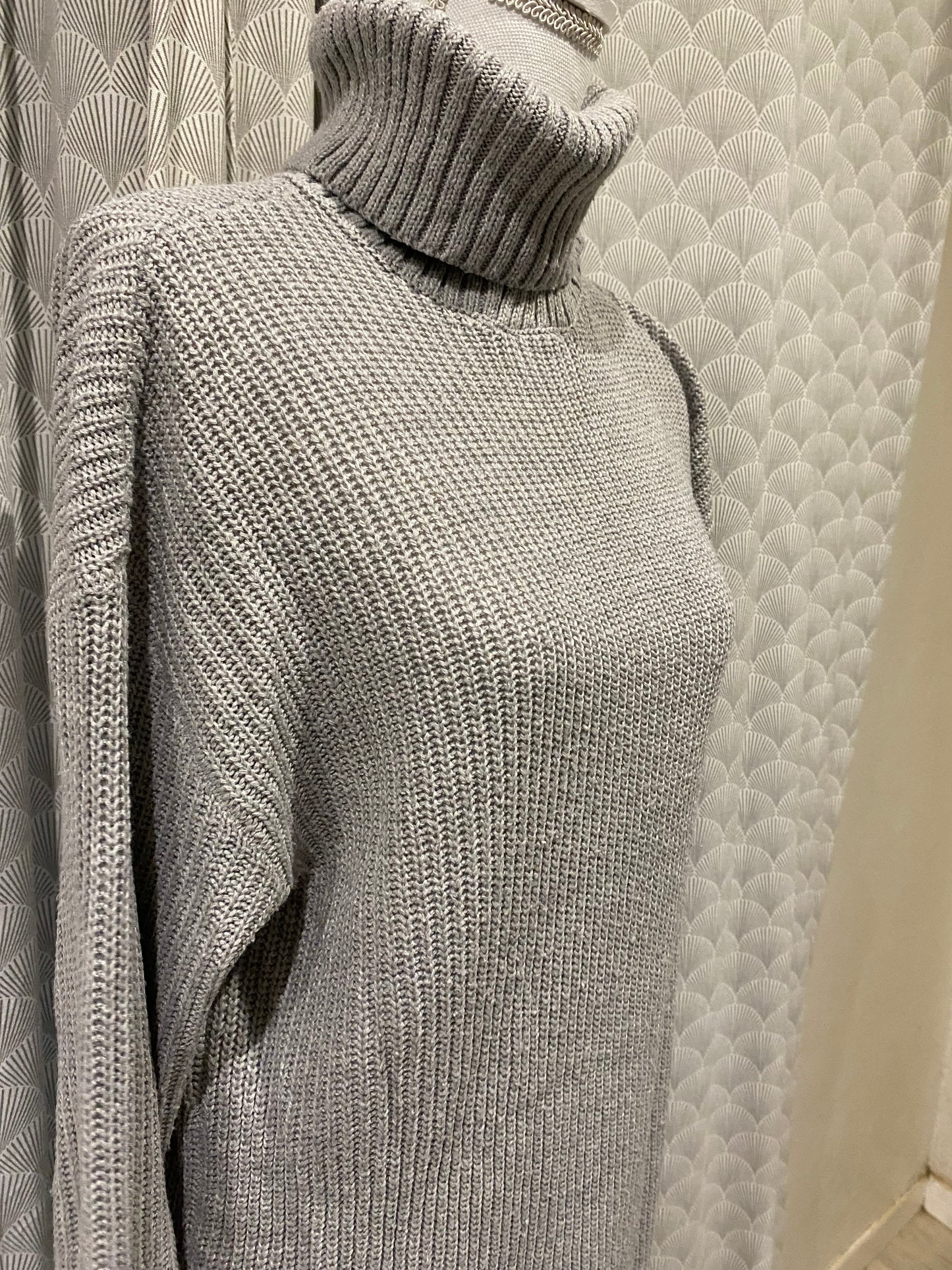 Robe grise clair effet laine – H&M – T.M