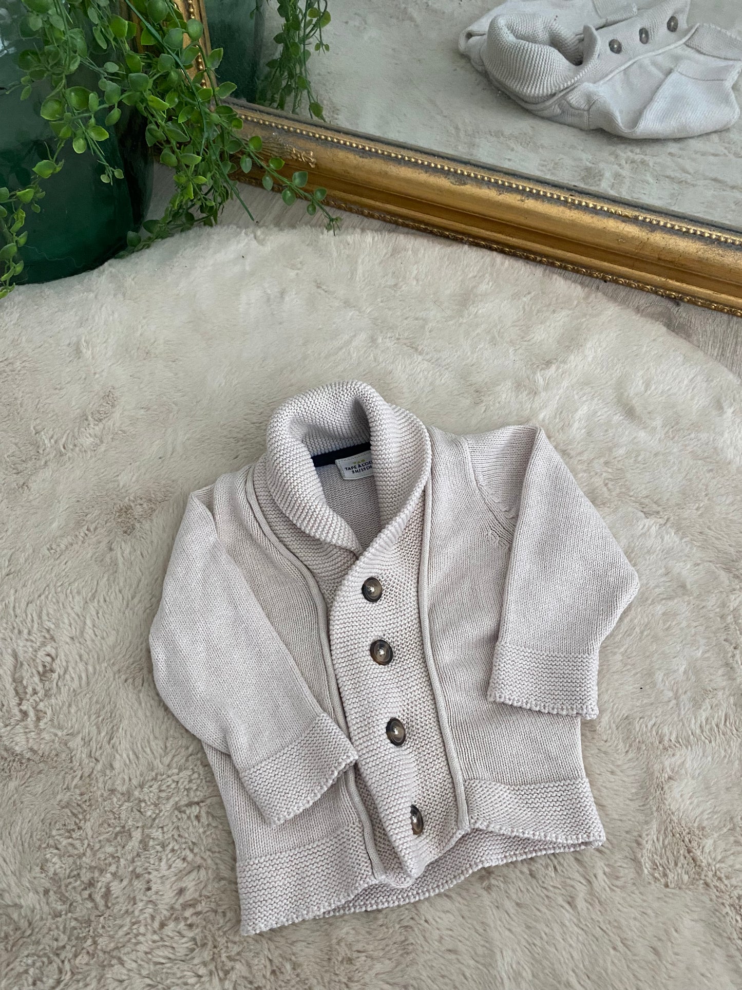 Gilet crème à gros boutons – col montant – taille 3 mois – Tape à l’Œil 🤍✨