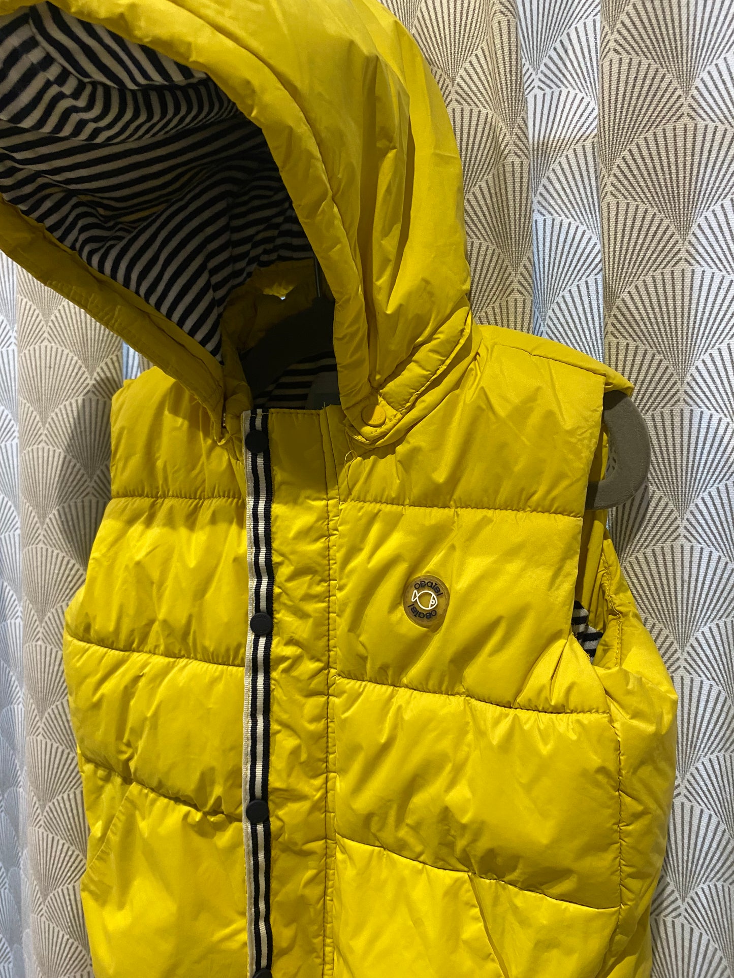 💛 Doudoune sans manches jaune – Obaïbi – 23 mois