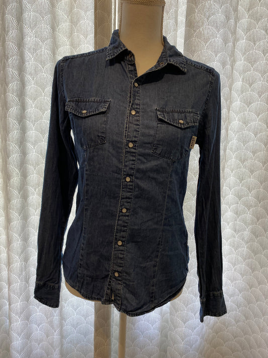 Chemise en jean cintrée à boutons pression – Creeks – 38