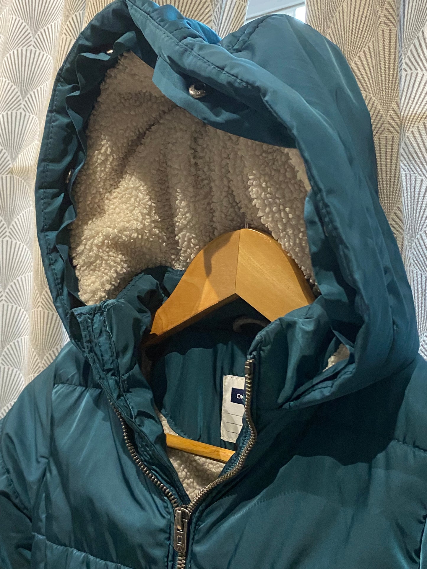 ❄️ Doudoune bleu intérieur moumoute – Okaïdi – 5 ans