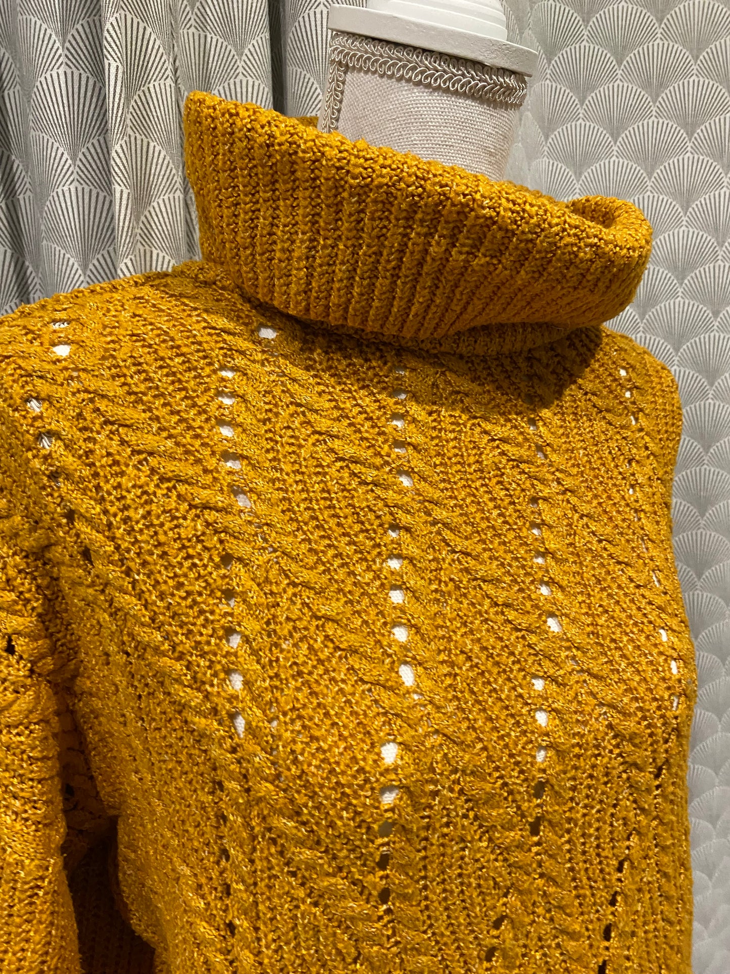 Pull moutarde effet laine col montant – Cache Cache – M