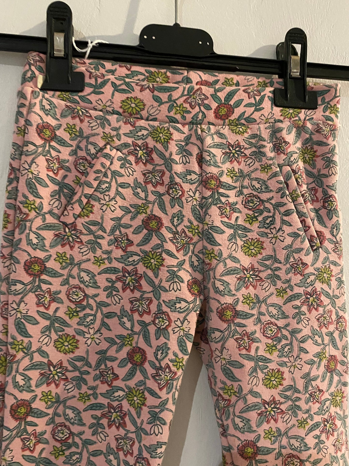 Legging rose à fleurs enfant – 4 ans – DPAM