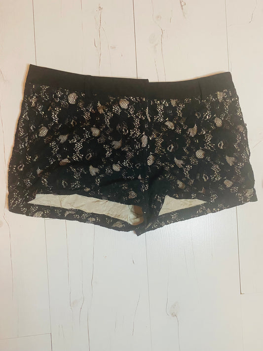 Short dentelle 38