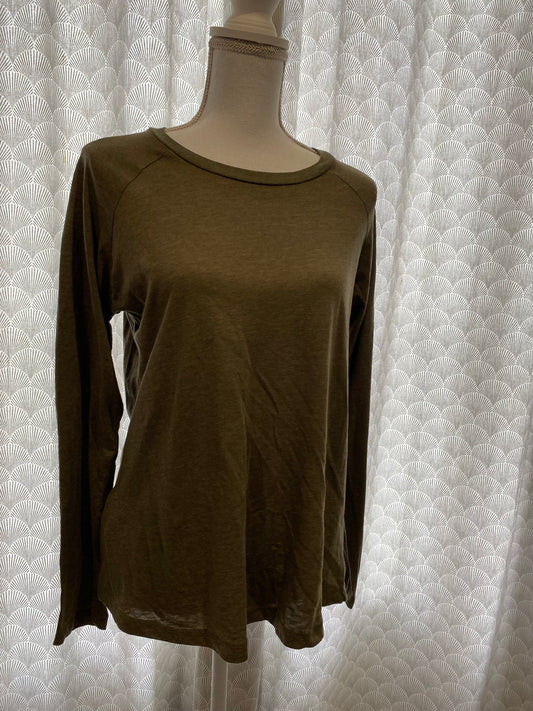 T-shirt basique kaki MANGO – Taille M 🌿👚