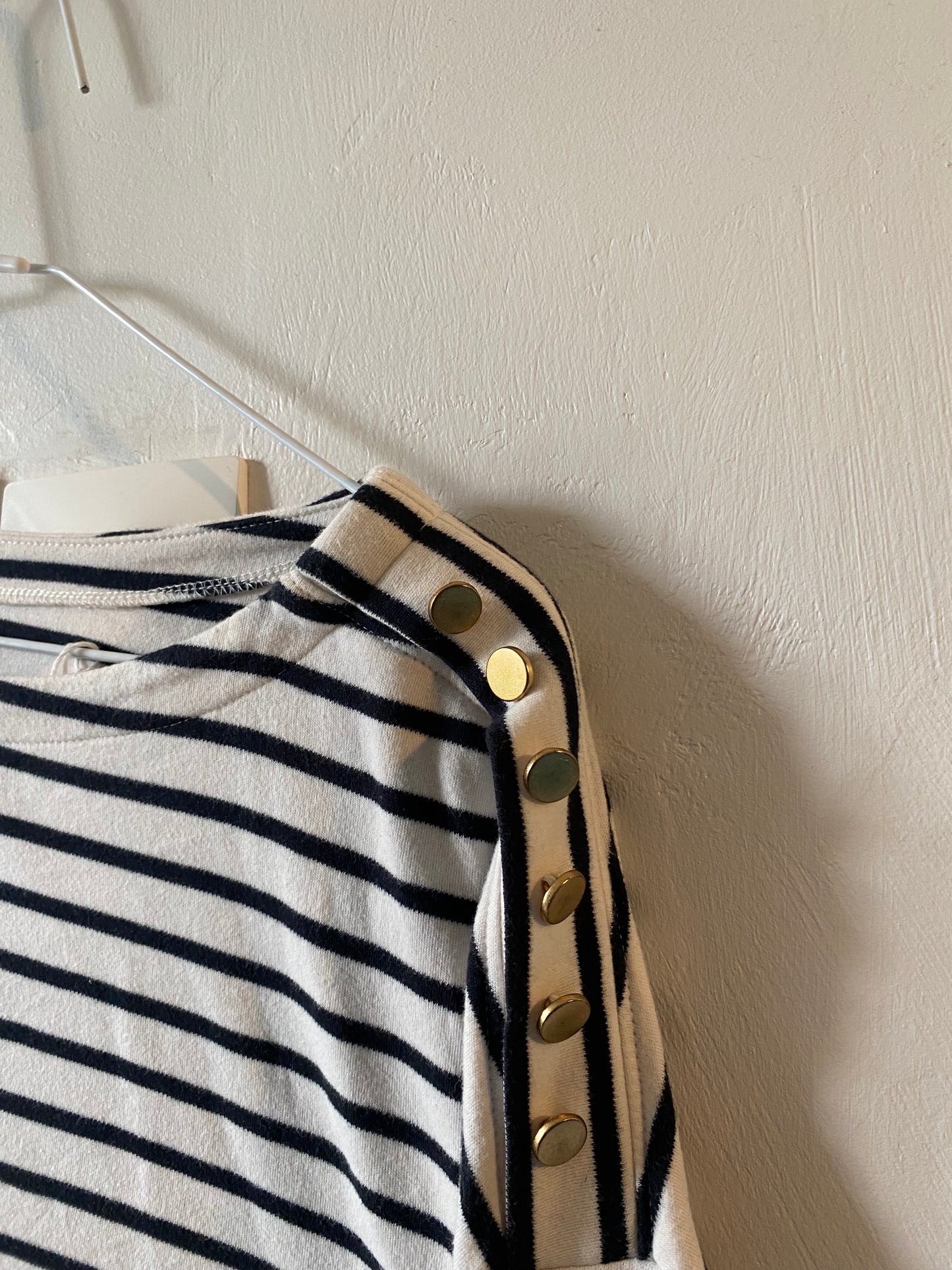 Haut marinière manches 3/4 – Boutons dorés épaules – Taille M