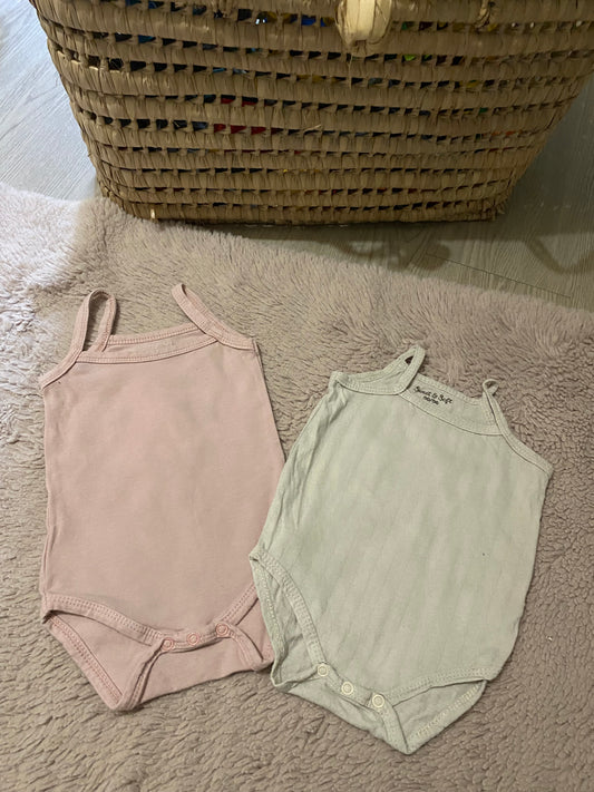 Lot 2 bodies débardeurs très fins – Zeeman – 1 mois