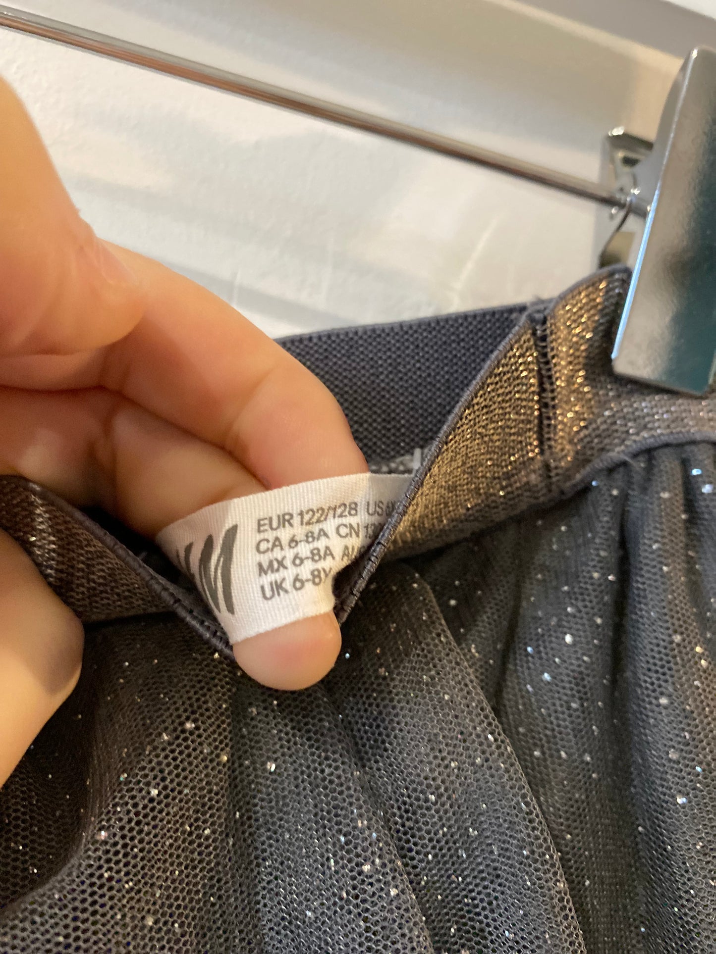 jupe tulle grise pailletée – 6/8 ans – h&m