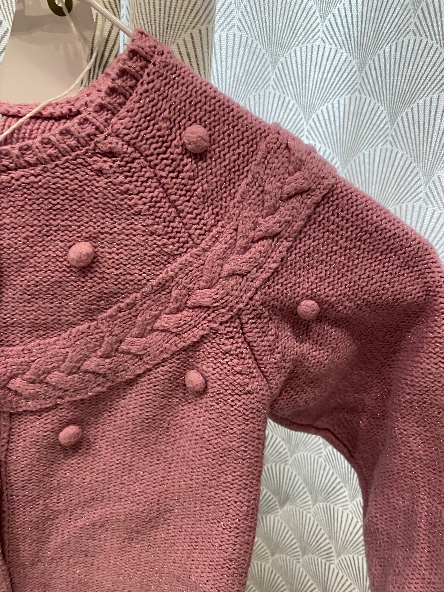 Gilet mauve décor pompons – 5 ans – DPAM