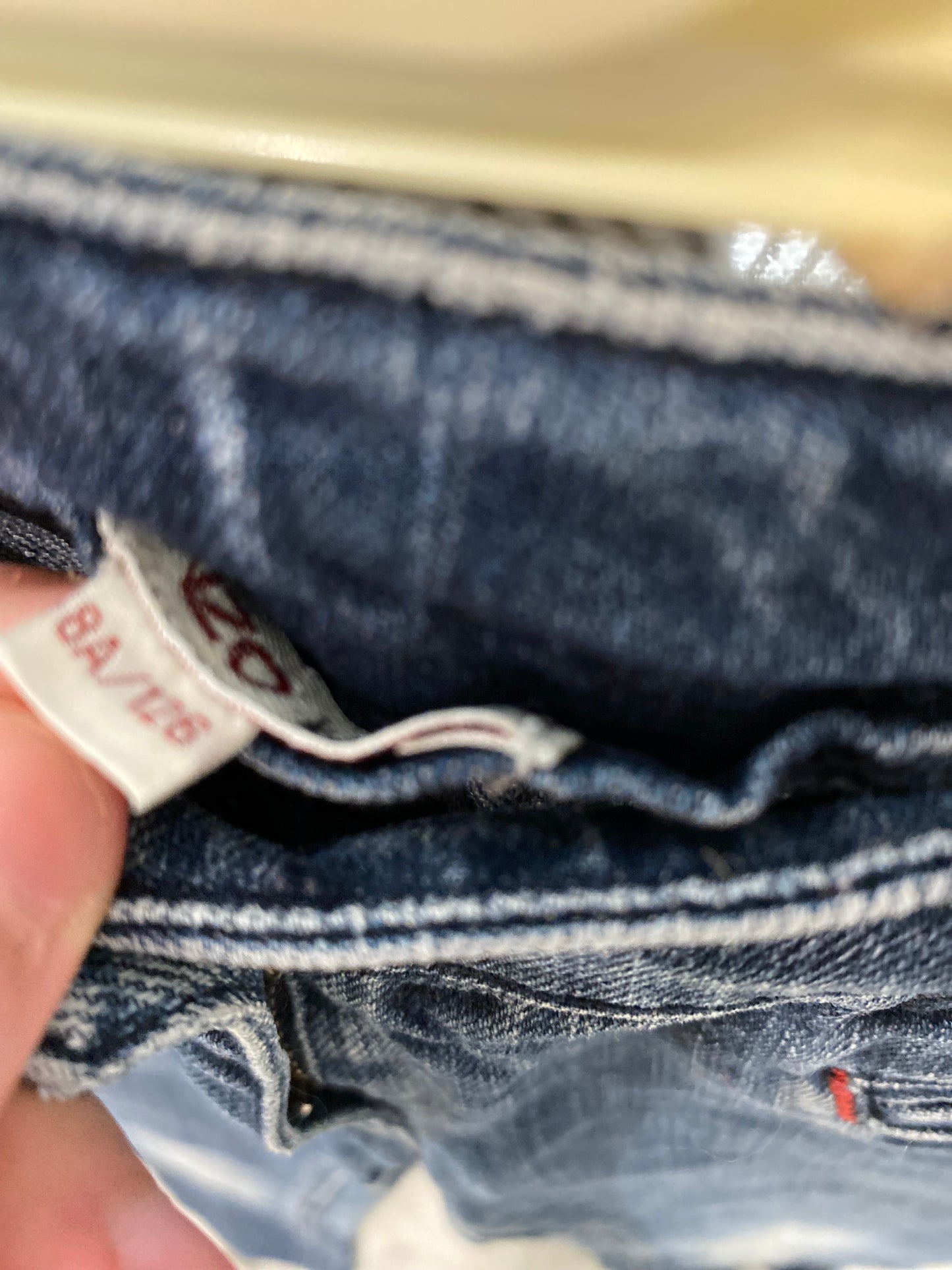 Jean slim 8 ans avec décor fleurs – Ancienne collection Kenzo