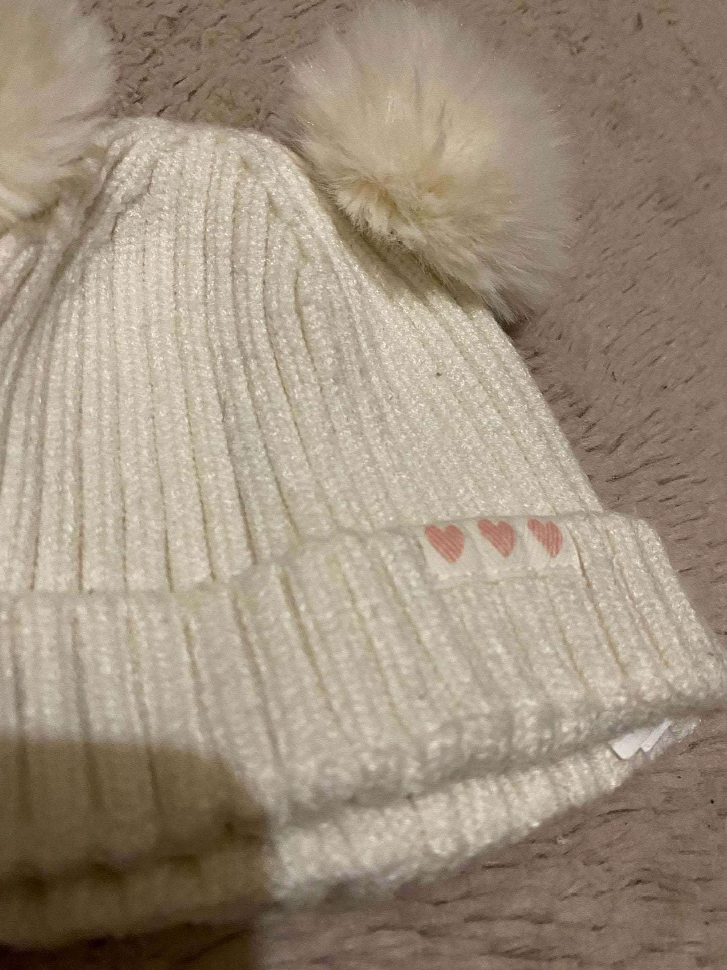 Bonnet crème à deux pompons – Orchestra | 3/6 mois