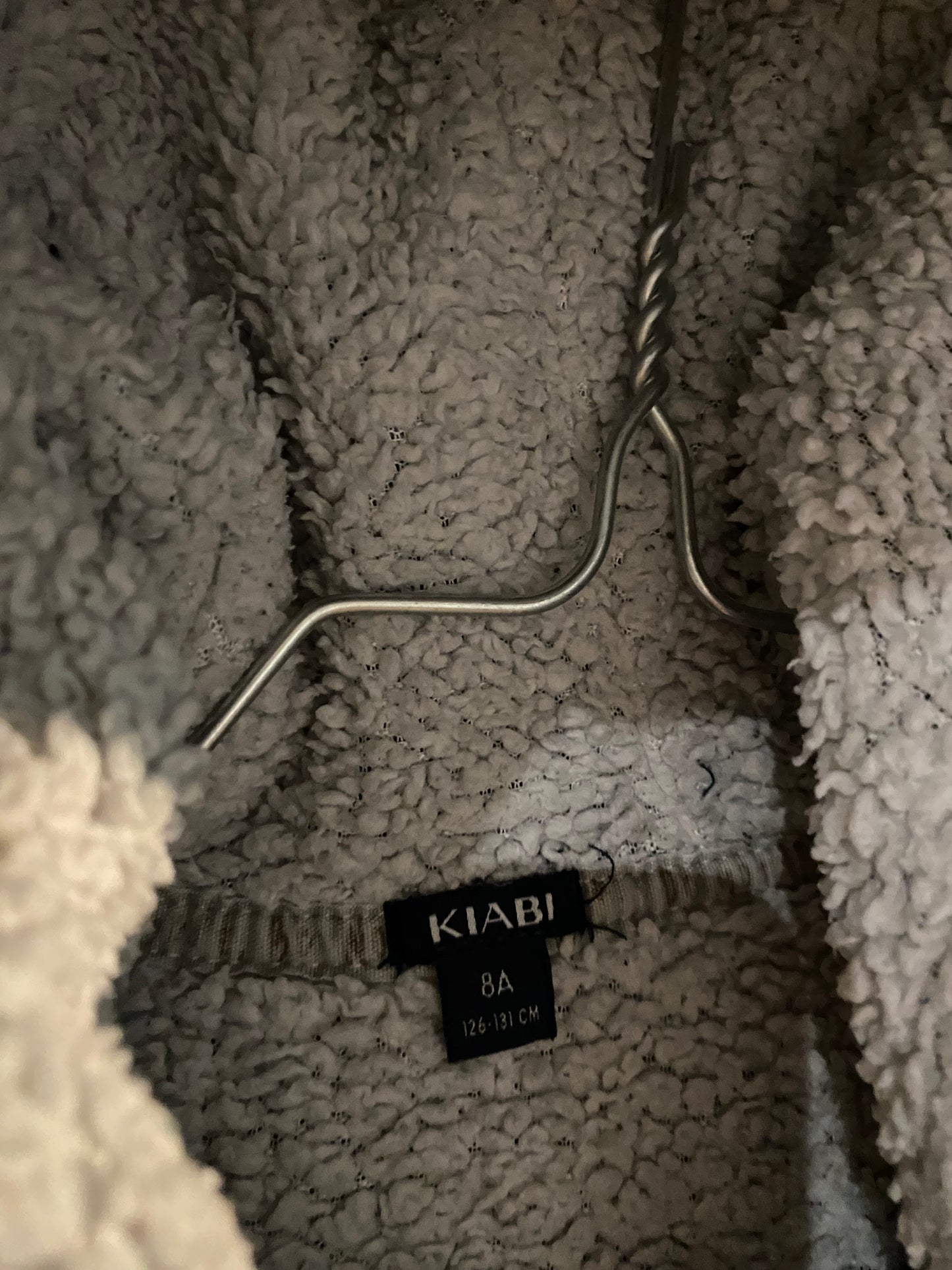 Gilet sweat à motif étoiles enfant – 8 ans – intérieur moumoute