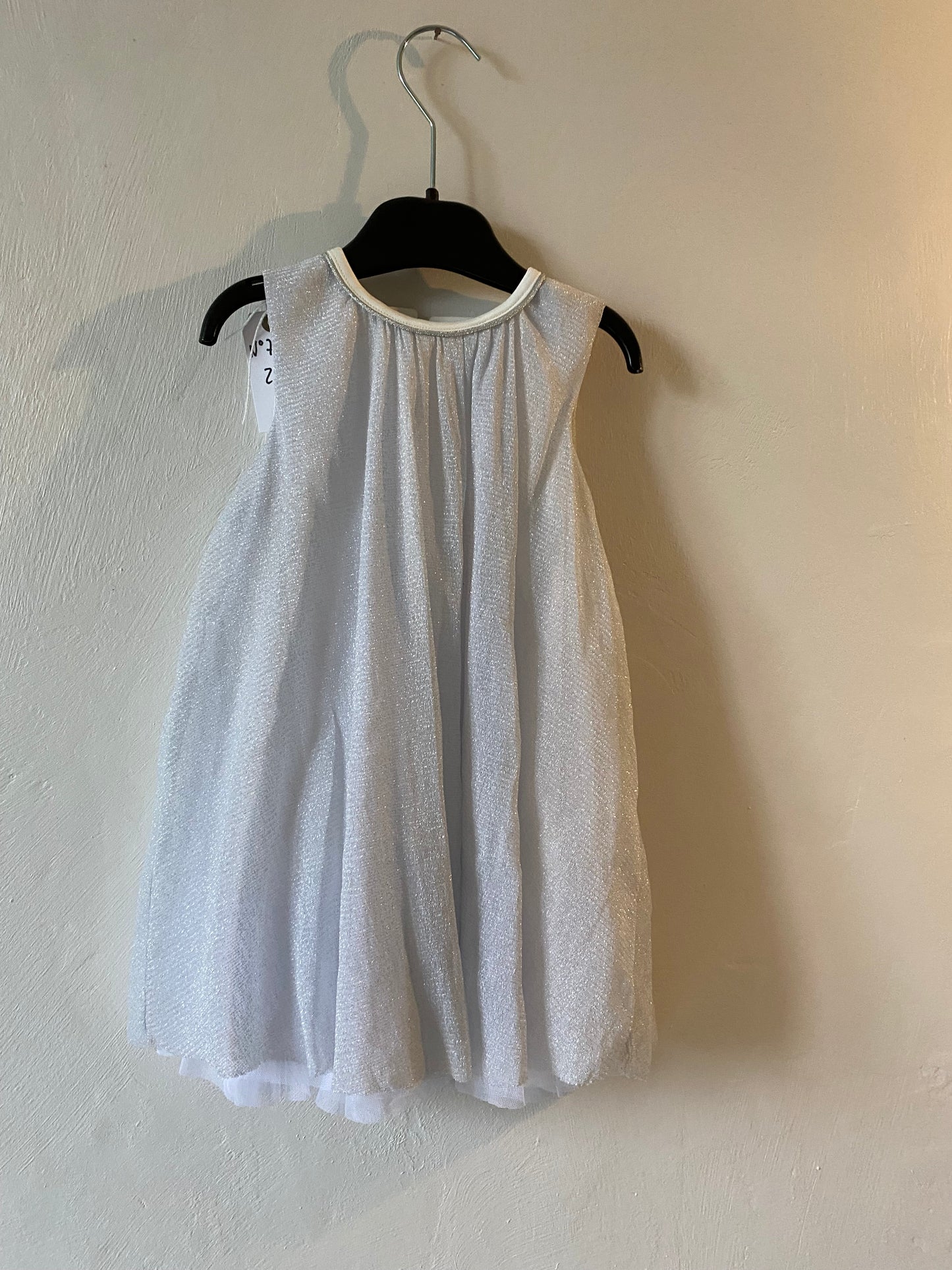 Robe bébé blanche & argent – 23 mois – TEX ✨