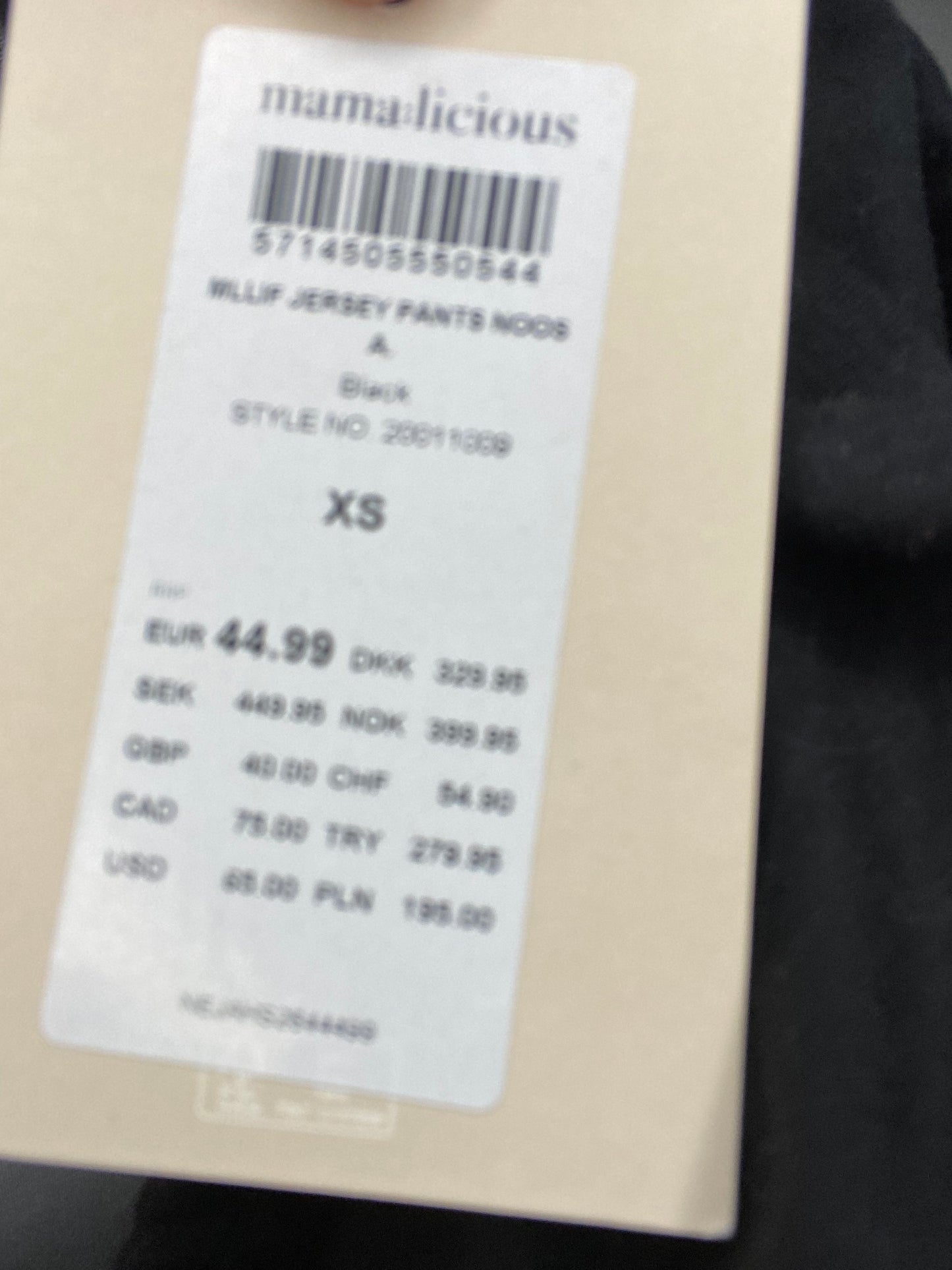 Pantalon noir effet chino – style jogging chic