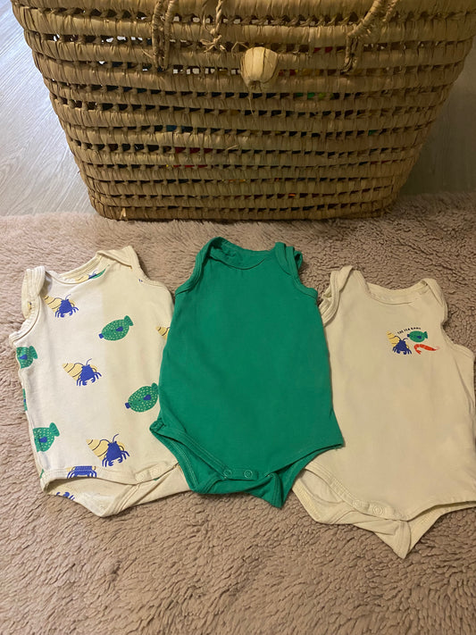 Lot 3 bodies neufs sans étiquette – Tape à l’œil – 3 mois – motifs poissons & verts