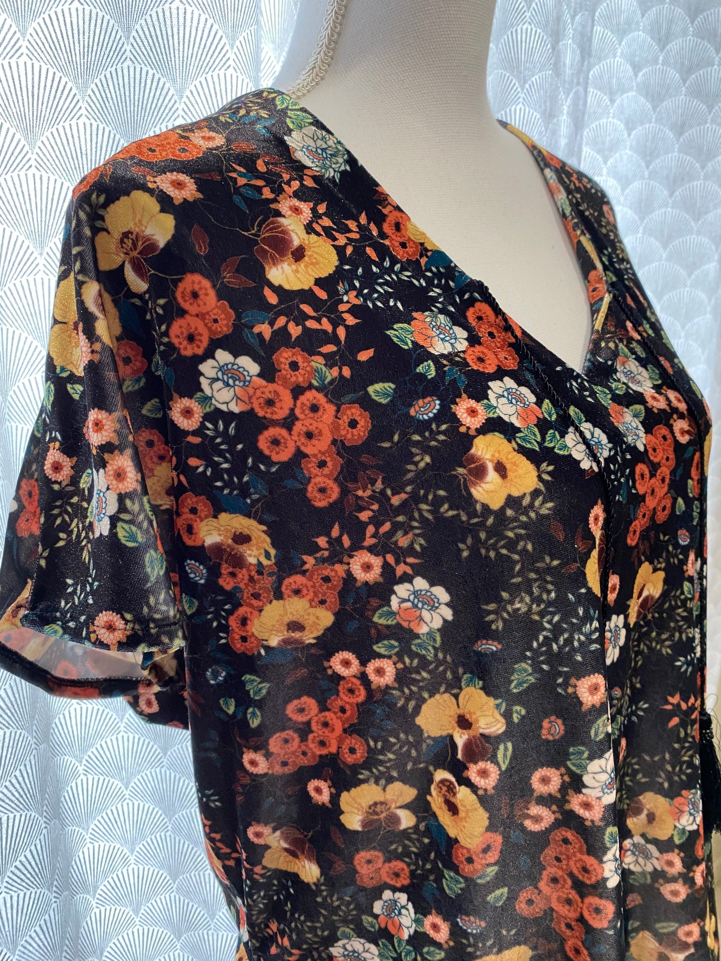 T-shirt effet velours à fleurs – Taille M