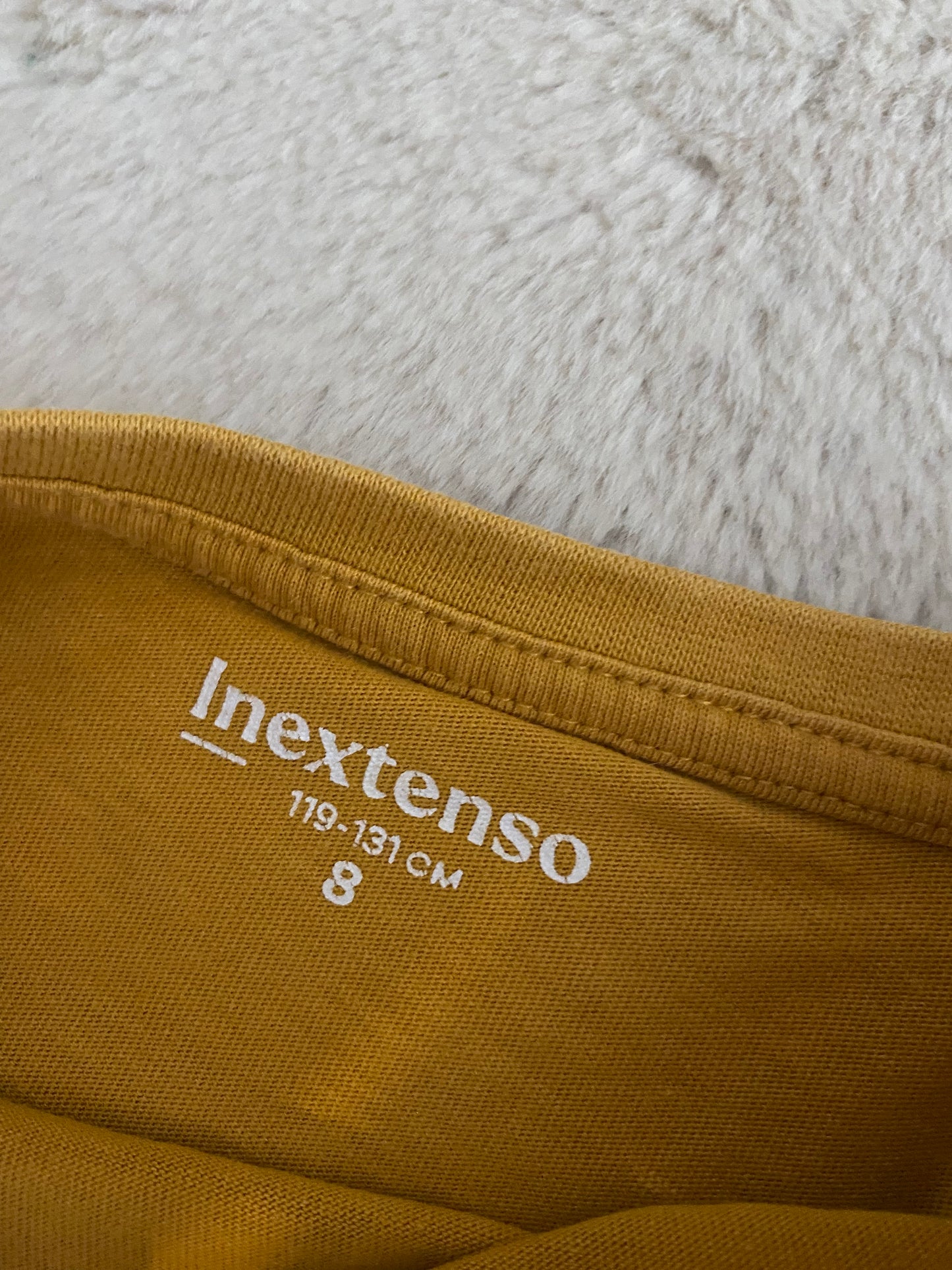 T-shirt moutarde – 8 ans