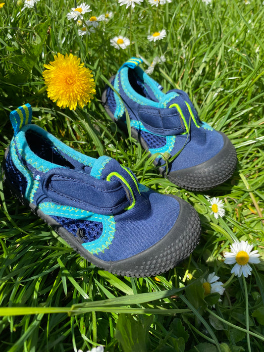 Chaussures eau 22