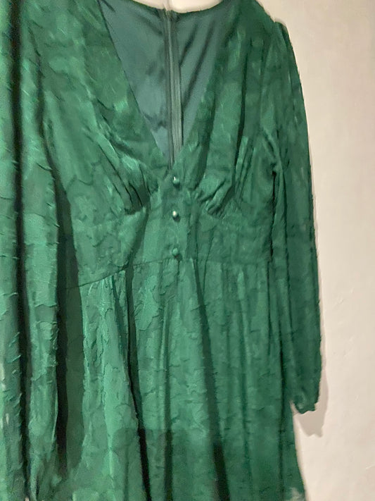 robe verte fluide – manches transparentes – taille M