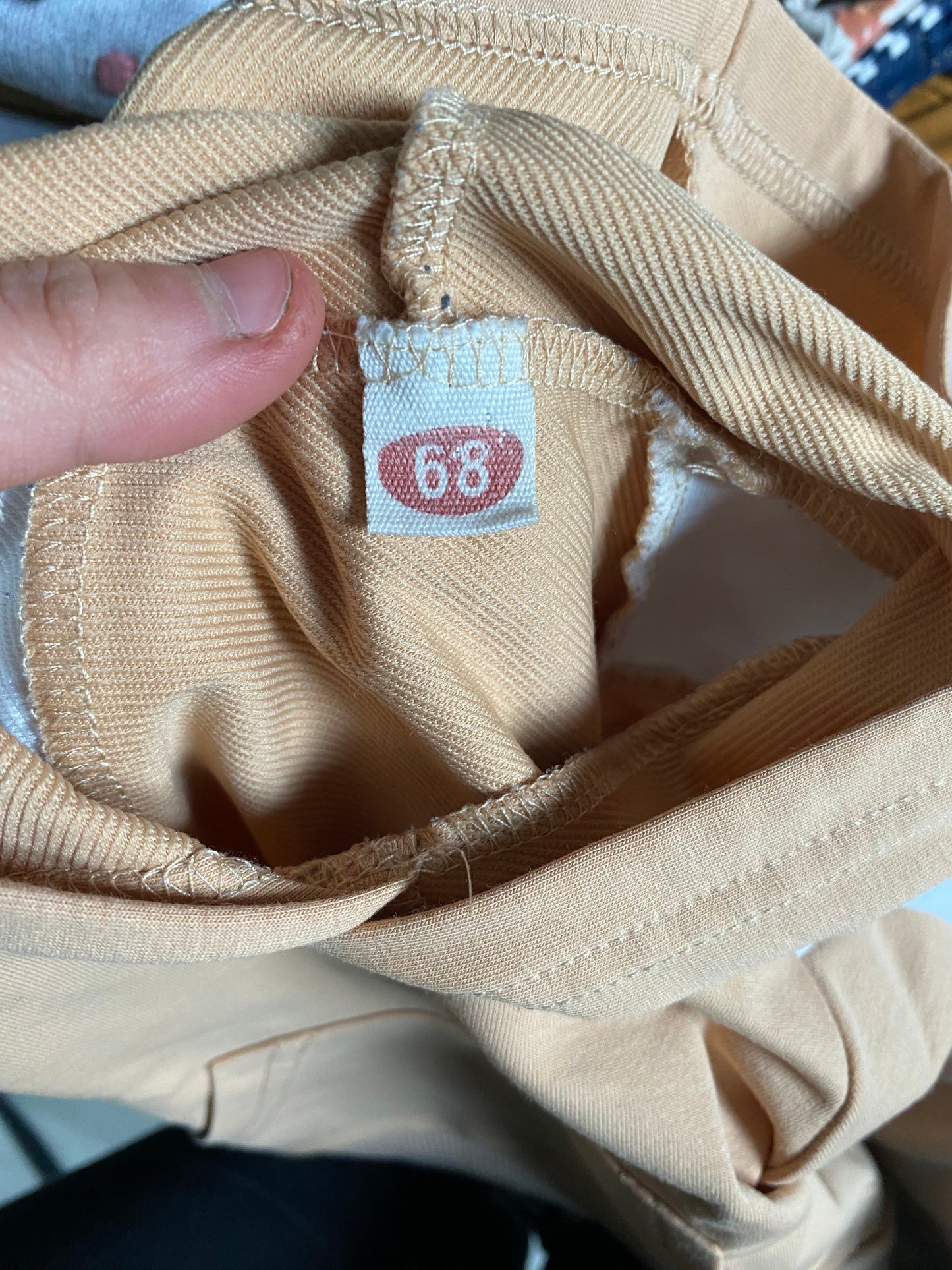 Ensemble jogging beige et blanc Shein - 6 mois (taille 68)