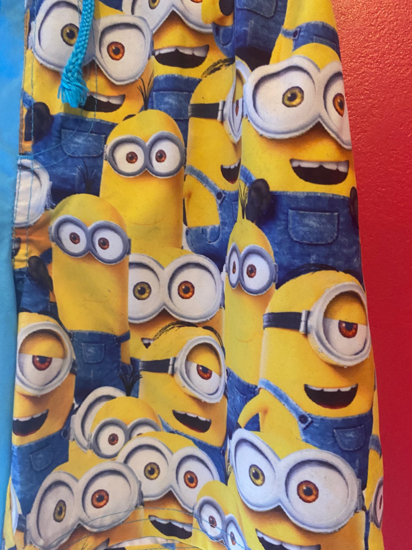 Short de bain Minions – Taille 6/7 ans