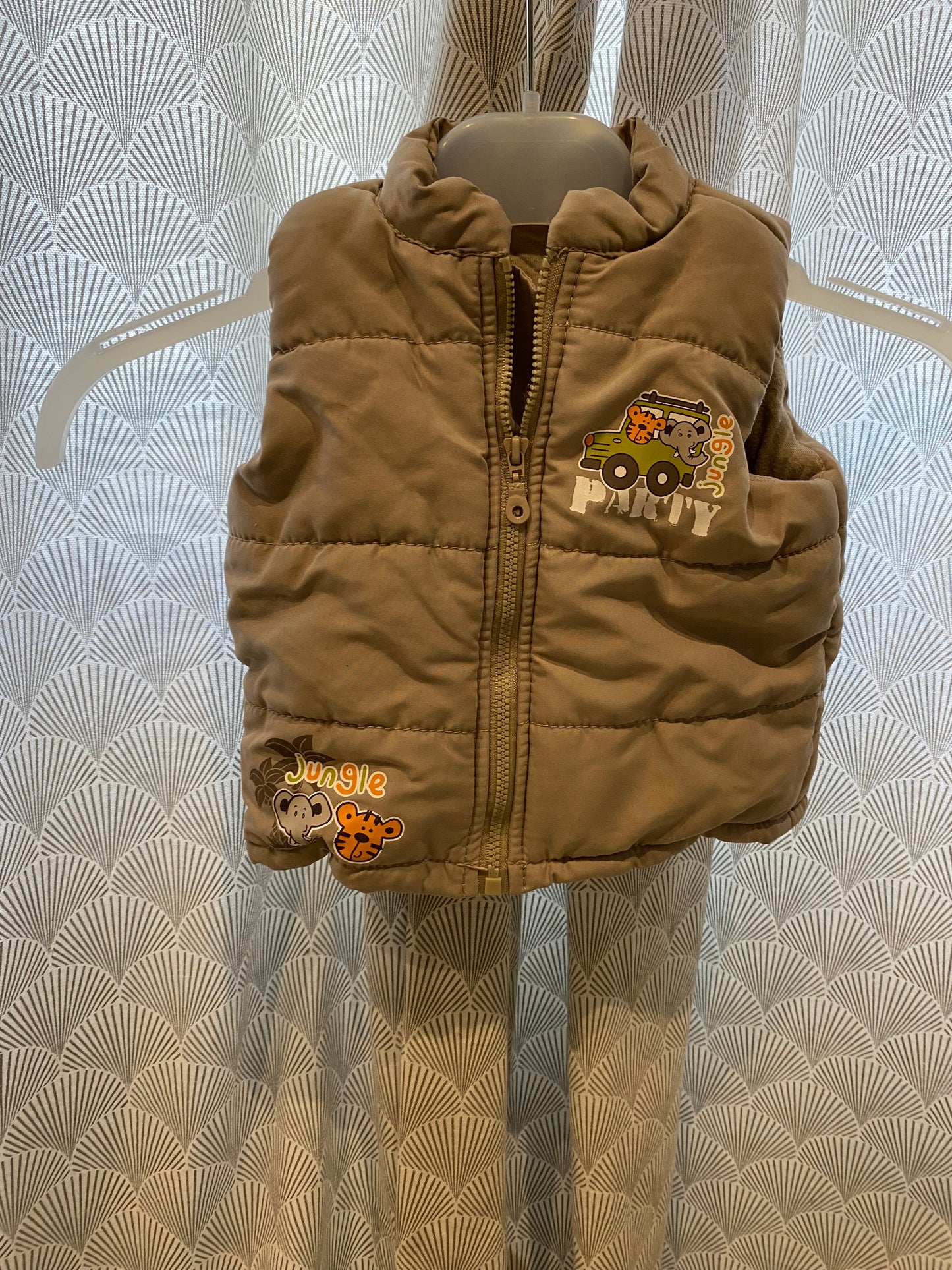 Doudoune sans manches marron – 6 mois – Sans marque