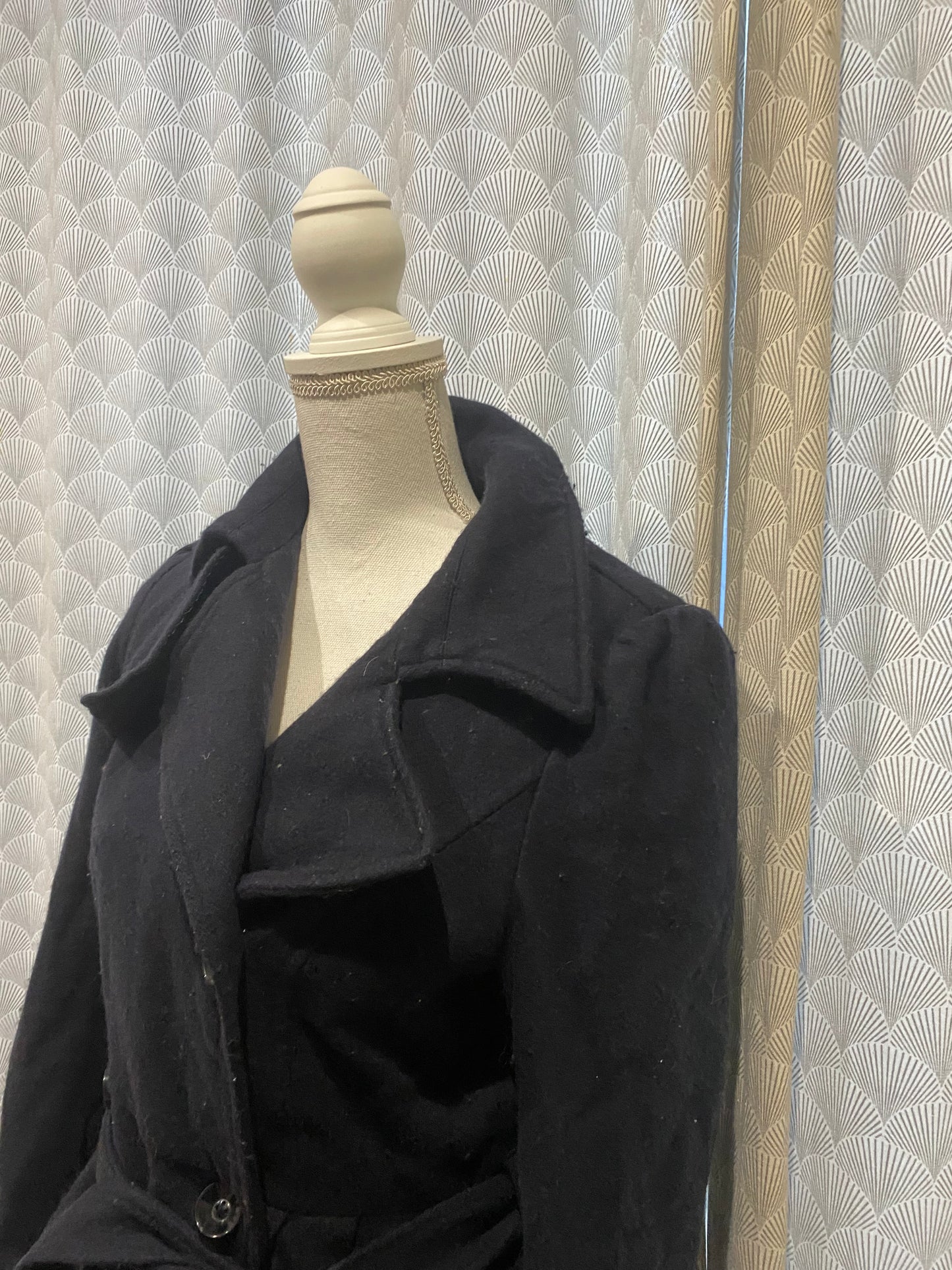 🖤 Trench en laine effet jupon avec ceinture – Naf Naf – 38 – quelques bouloches