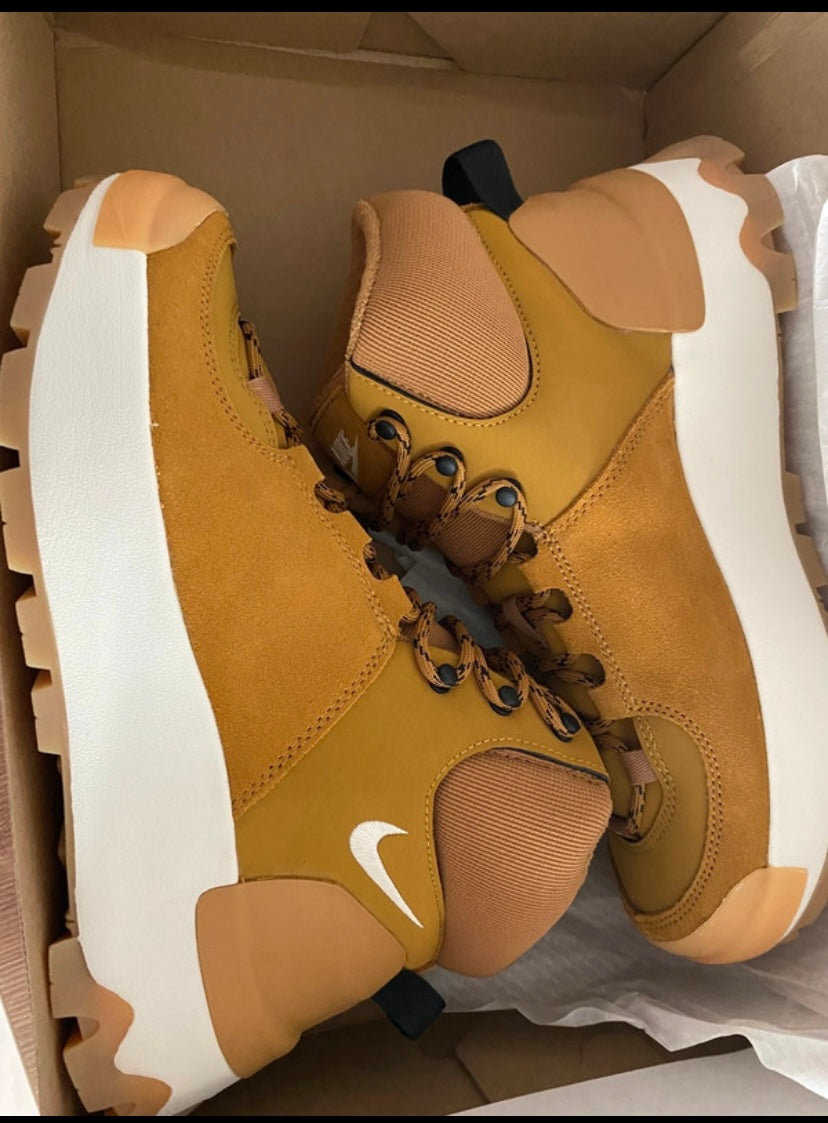 Superbes Nike City Classic